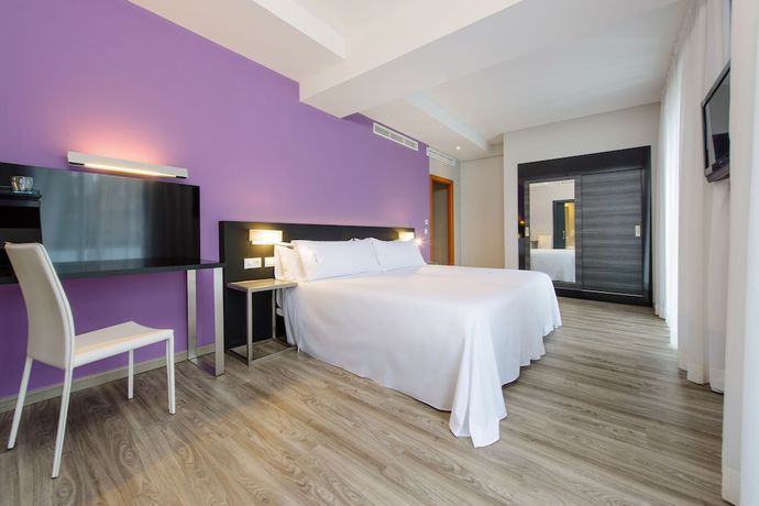 Imagen de la habitación del Hotel Sercotel Córdoba Medina Azahara. Foto 9