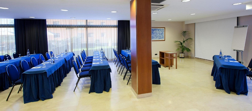 Imagen de los interiores del Hotel Sercotel Cornella Barcelona. Foto 7