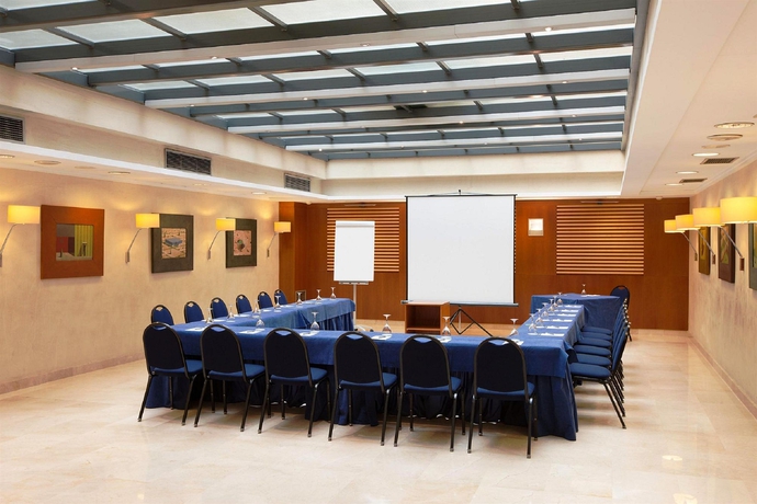 Imagen de los interiores del Hotel Sercotel Cornella Barcelona. Foto 9