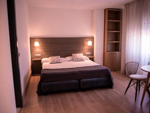 Imagen de la habitación del Hotel Sercotel Cuatro Postes. Foto 9