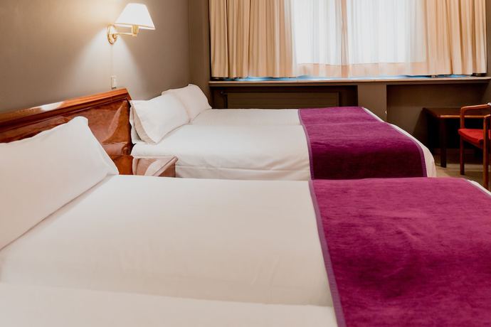 Imagen de la habitación del Hotel Sercotel Delfos Andorra. Foto 5