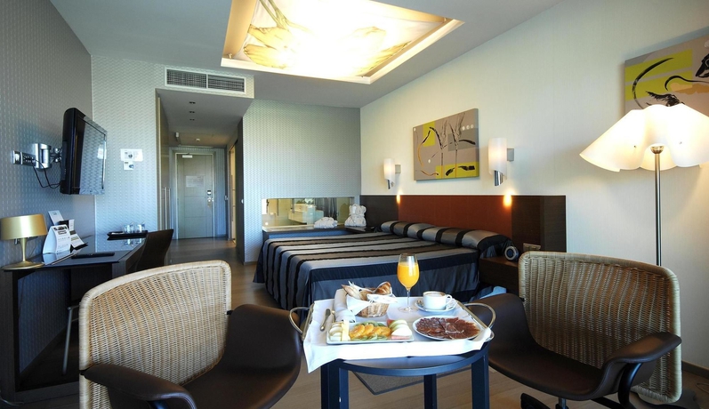 Imagen de la habitación del Hotel Sercotel El Encin Golf. Foto 2