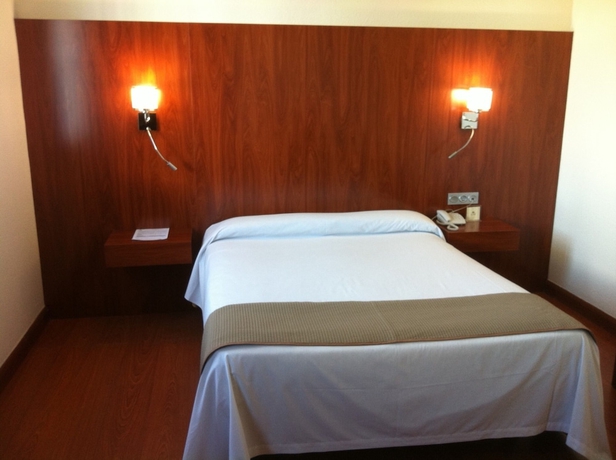 Imagen de la habitación del Hotel Sercotel Familia Conde. Foto 5