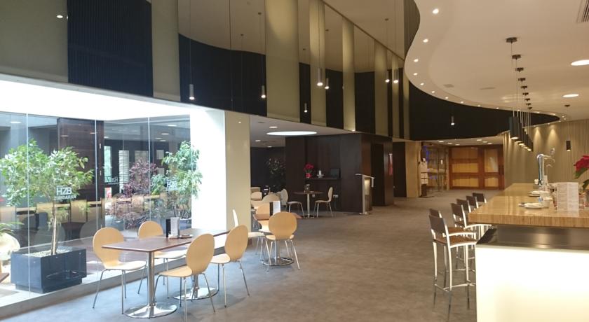 Imagen del bar/restaurante del Hotel Sercotel Gran hotel Zurbarán. Foto 2