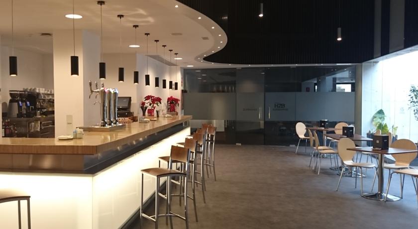 Imagen del bar/restaurante del Hotel Sercotel Gran hotel Zurbarán. Foto 3