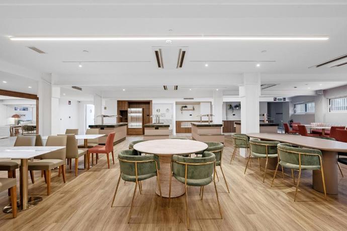 Imagen de los interiores del Hotel Sercotel HMO Martina. Foto 10