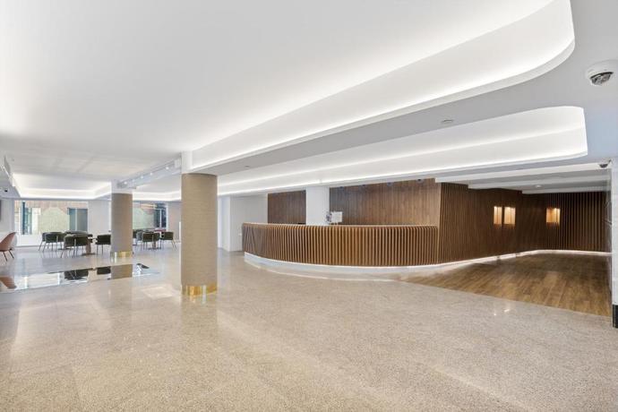 Imagen de los interiores del Hotel Sercotel HMO Martina. Foto 12