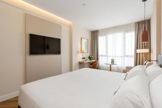 Imagen de la habitación del Hotel Sercotel HMO Martina. Foto 7