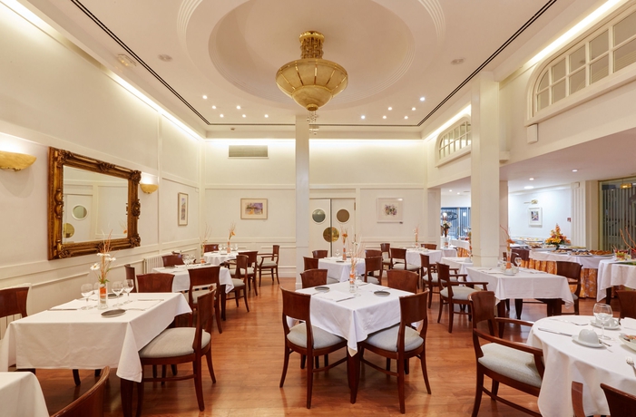 Imagen del bar/restaurante del Hotel Sercotel Hotel Europa. Foto 11