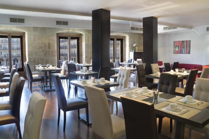 Imagen del bar/restaurante del Hotel Sercotel Las Torres Salamanca. Foto 9