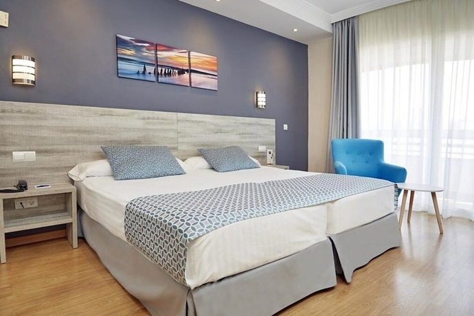 Imagen de la habitación del Hotel Sercotel Maya Alicante. Foto 12