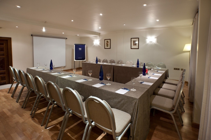 Imagen de los interiores del Hotel Sercotel Palacio De Los Gamboa. Foto 11