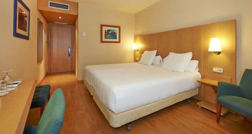 Imagen de la habitación del Hotel Sercotel Porta Barcelona. Foto 4