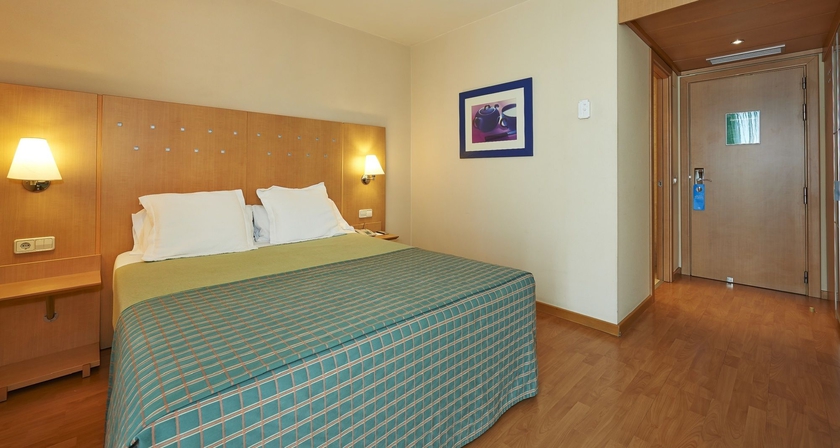 Imagen de la habitación del Hotel Sercotel Porta Barcelona. Foto 9