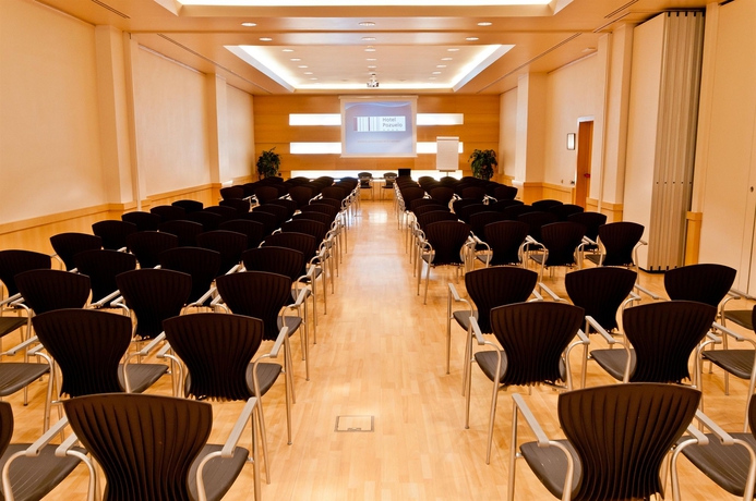 Imagen de los interiores del Hotel Sercotel Pozuelo. Foto 10