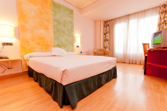 Imagen de la habitación del Hotel Sercotel Pozuelo. Foto 6