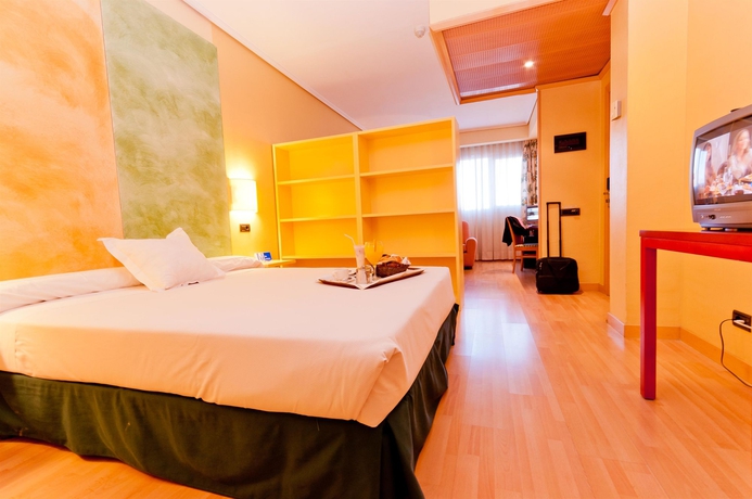 Imagen de la habitación del Hotel Sercotel Pozuelo. Foto 8