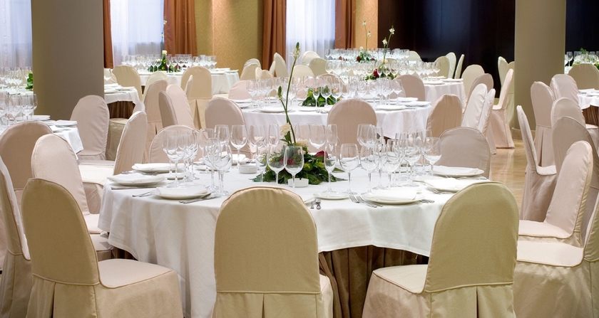 Imagen de los interiores del Hotel Sercotel Puerta De La Catedral. Foto 12