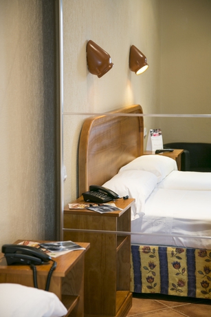 Imagen de la habitación del Hotel Sercotel Puerto de Santa Mar&iacute;a. Foto 8