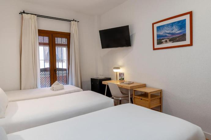 Imagen de la habitación del Hotel Sercotel Puerto de Santa Mar&iacute;a. Foto 2