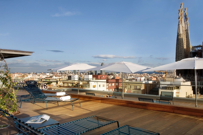 Imagen de los exteriores del Hotel Sercotel Rosellon. Foto 9