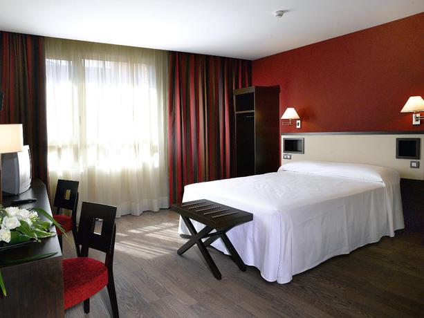 Imagen de la habitación del Hotel Sercotel Sant Boi. Foto 8