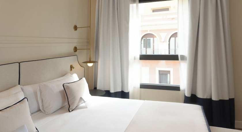 Imagen de la habitación del Hotel Sercotel Sevilla Don Luciano. Foto 3