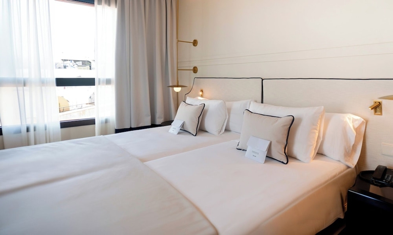 Imagen de la habitación del Hotel Sercotel Sevilla Don Luciano. Foto 4
