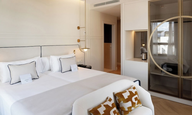 Imagen de la habitación del Hotel Sercotel Sevilla Don Luciano. Foto 7