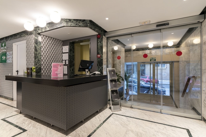 Imagen de los interiores del Hotel Sercotel Togumar. Foto 16