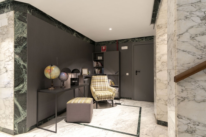 Imagen de los interiores del Hotel Sercotel Togumar. Foto 19