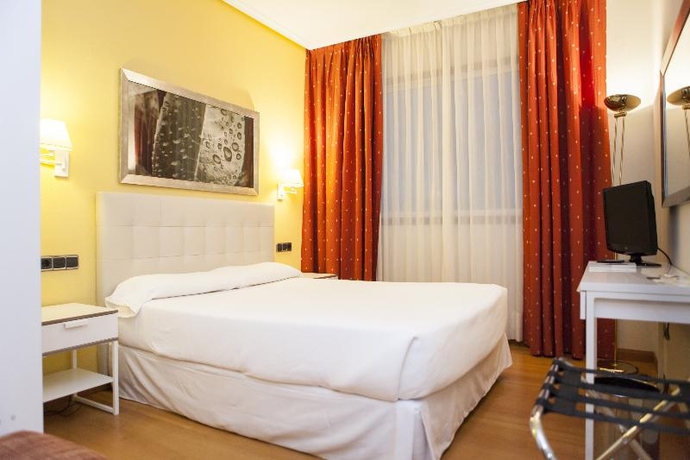 Imagen general del Hotel Sercotel Tres Luces. Foto 6