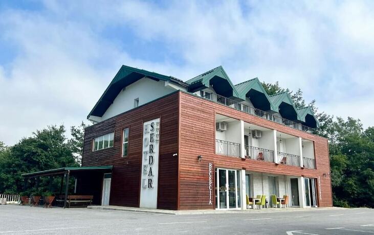 Imagen general del Hotel Serdar. Foto 1