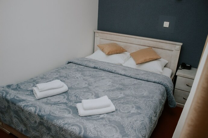 Imagen de la habitación del Hotel Serdar. Foto 20