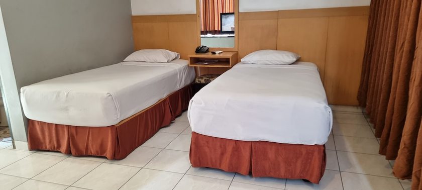 Imagen de la habitación del Hotel Serena, Bandung. Foto 2