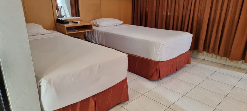 Imagen de la habitación del Hotel Serena, Bandung. Foto 6