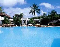 Imagen de la piscina del Hotel Serena Beach. Foto 7