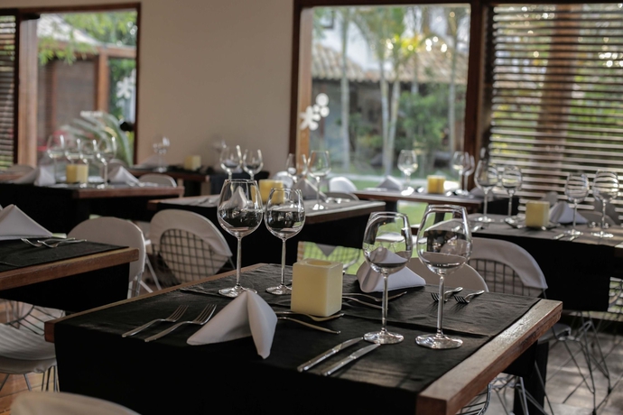 Imagen del bar/restaurante del Hotel Serena Buzios. Foto 7