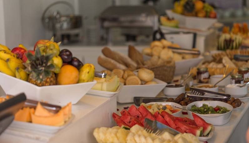 Imagen del bar/restaurante del Hotel Serena Buzios. Foto 9