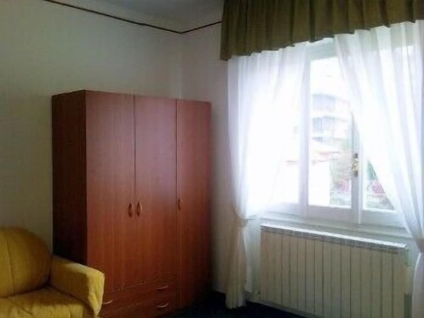 Imagen de la habitación del Hotel Serena, Cantalupo. Foto 8