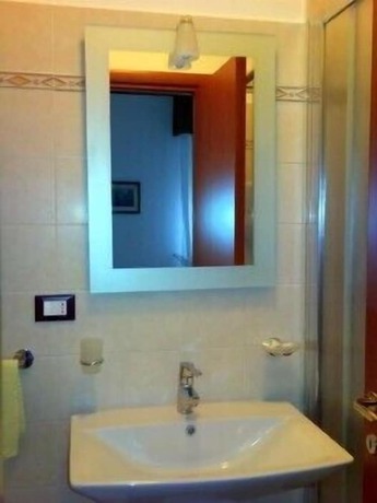 Imagen de la habitación del Hotel Serena, Cantalupo. Foto 10