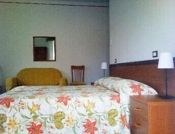 Imagen de la habitación del Hotel Serena, Cantalupo. Foto 14
