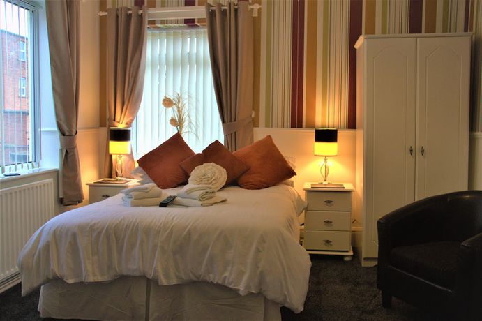 Imagen de la habitación del Hotel Serena Court. Foto 5