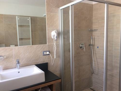 Imagen de la habitación del Hotel Serena, Dimaro. Foto 7