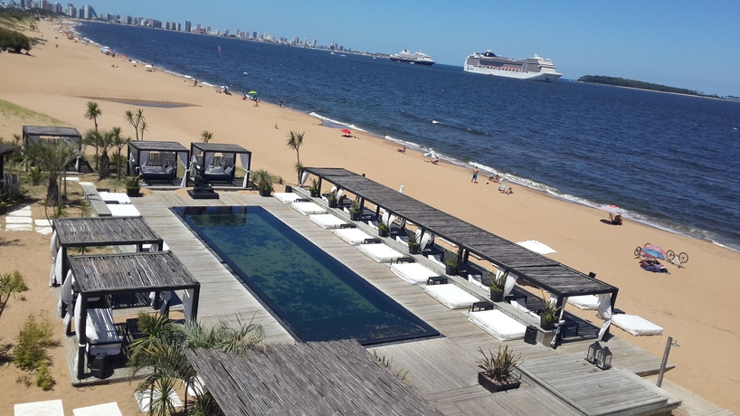 Imagen de la piscina del Hotel Serena - Exclusivo Adultos. Foto 16