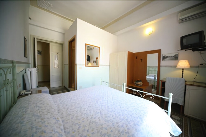 Imagen de la habitación del Hotel Serena, Florencia. Foto 5