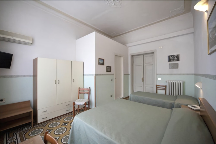 Imagen de la habitación del Hotel Serena, Florencia. Foto 6