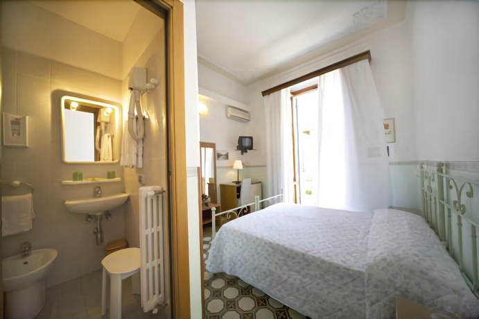 Imagen de la habitación del Hotel Serena, Florencia. Foto 16