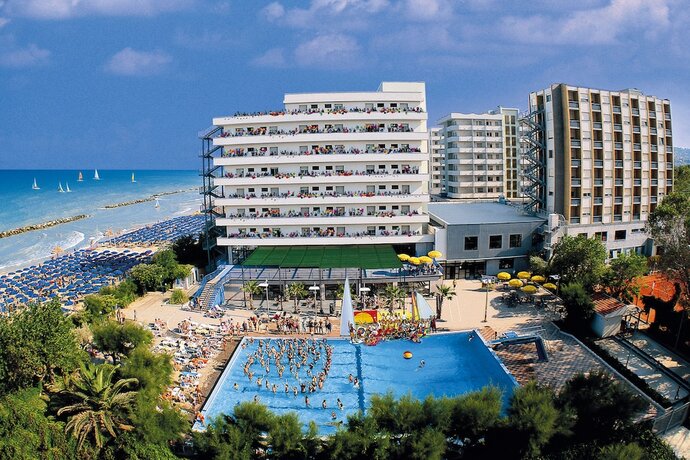 Imagen general del Hotel Serena Majestic. Foto 13