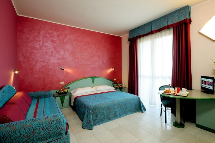 Imagen de la habitación del Hotel Serena Majestic. Foto 17